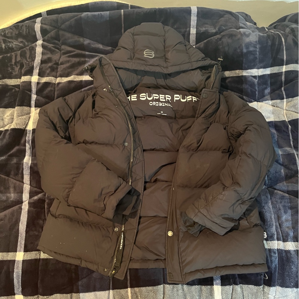 Women's Aritzia The Super Puff™ Goose-Down Puffer Jacket Size Medium